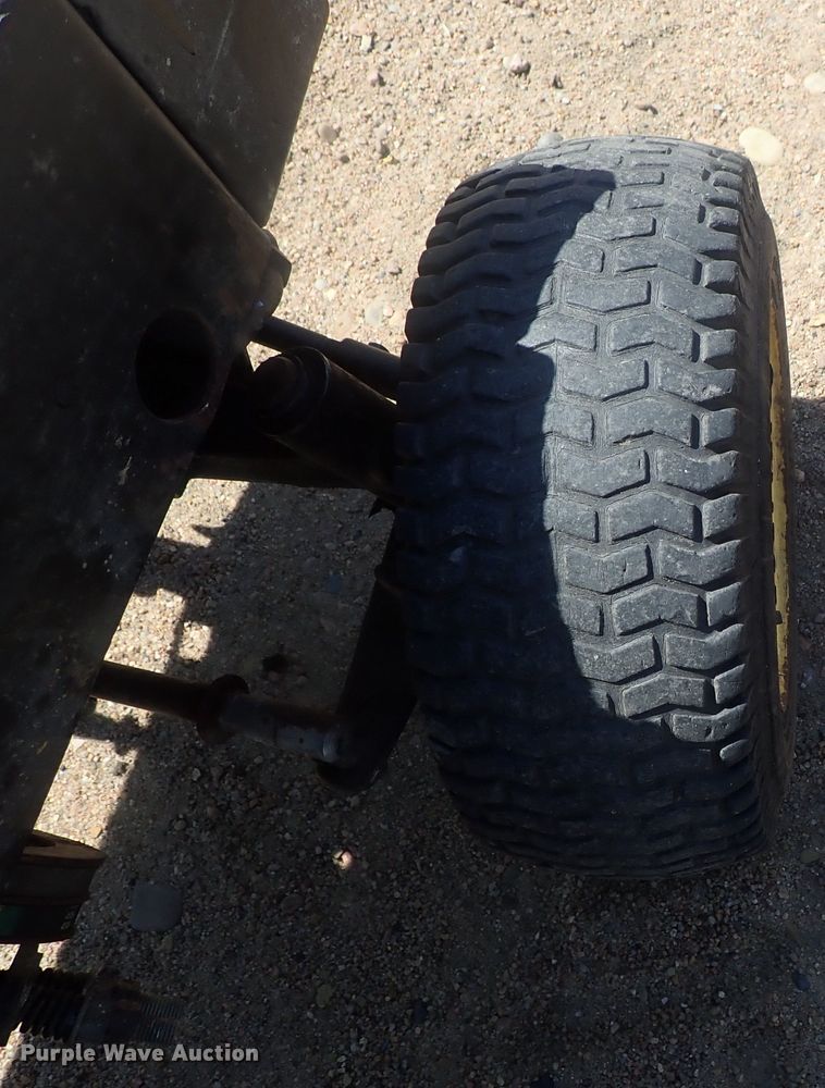 image for item GW9405 John Deere F925 lawn mower