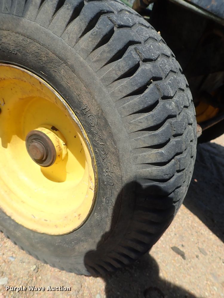 image for item GW9405 John Deere F925 lawn mower