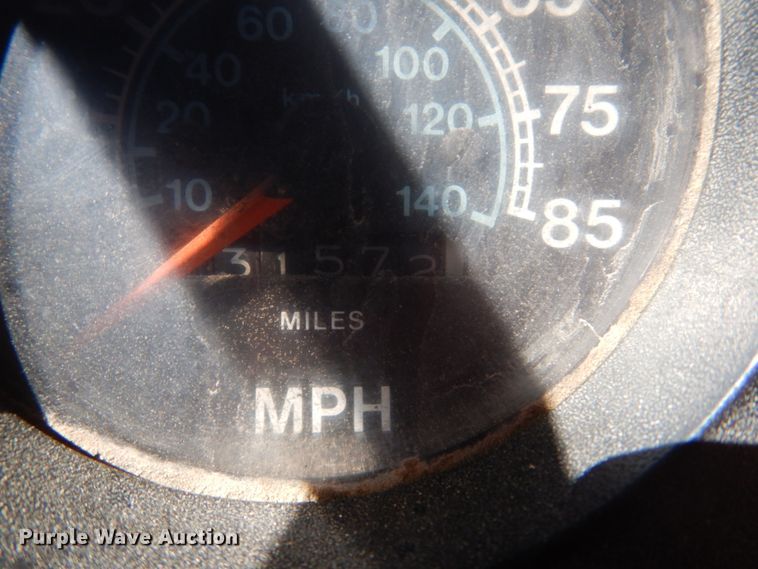 image for item GW9933 1985 International 2600 applicator truck