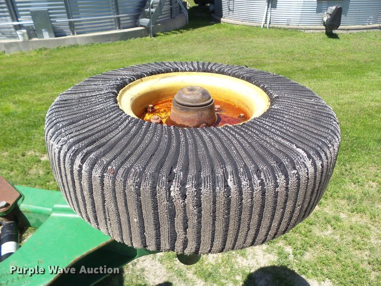 image for item GX9104 John Deere CX15 batwing rotary mower