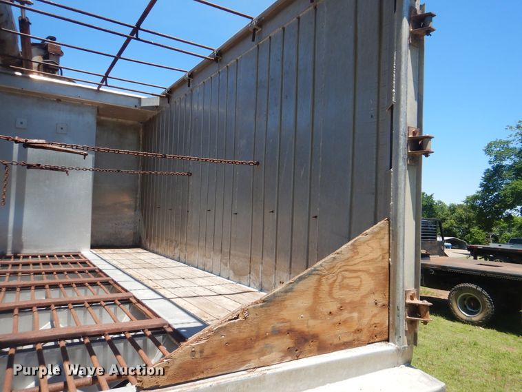 image for item GY9901 Krause 14K-65A grain trailer