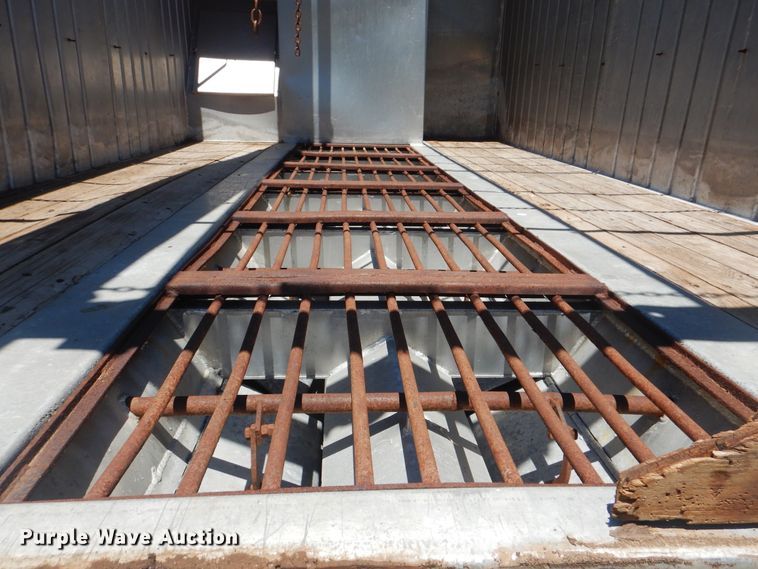 image for item GY9901 Krause 14K-65A grain trailer