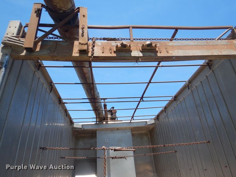 image for item GY9901 Krause 14K-65A grain trailer