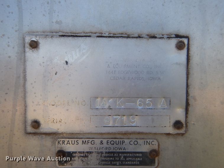 image for item GY9901 Krause 14K-65A grain trailer