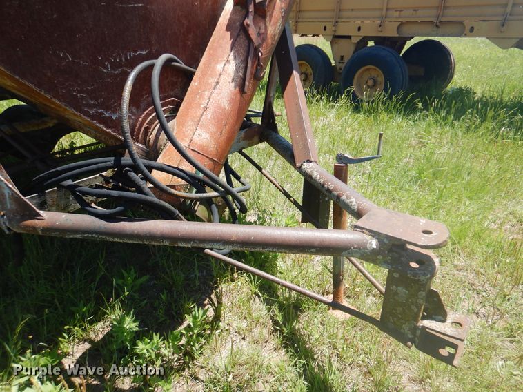 image for item GY9906 Grain cart