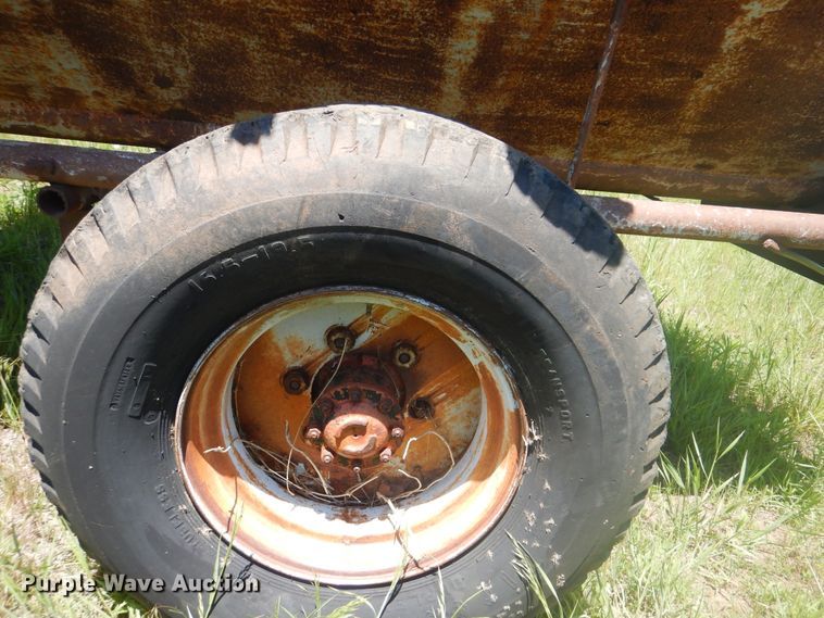 image for item GY9906 Grain cart