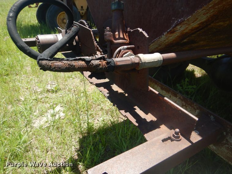 image for item GY9906 Grain cart