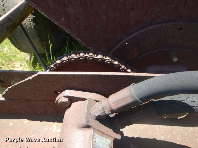 image for item GY9906 Grain cart