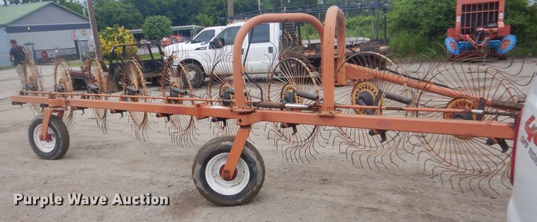 image for item GY9926 Vicon H1050 hay rake