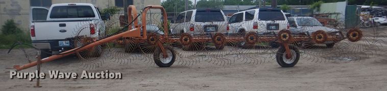 image for item GY9926 Vicon H1050 hay rake