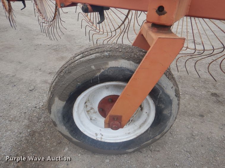 image for item GY9926 Vicon H1050 hay rake