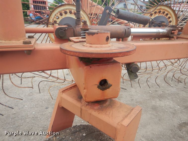 image for item GY9926 Vicon H1050 hay rake