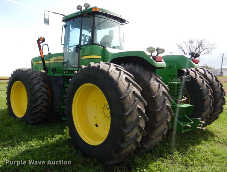 image for item HS9581 2004 John Deere 9220  4WD tractor