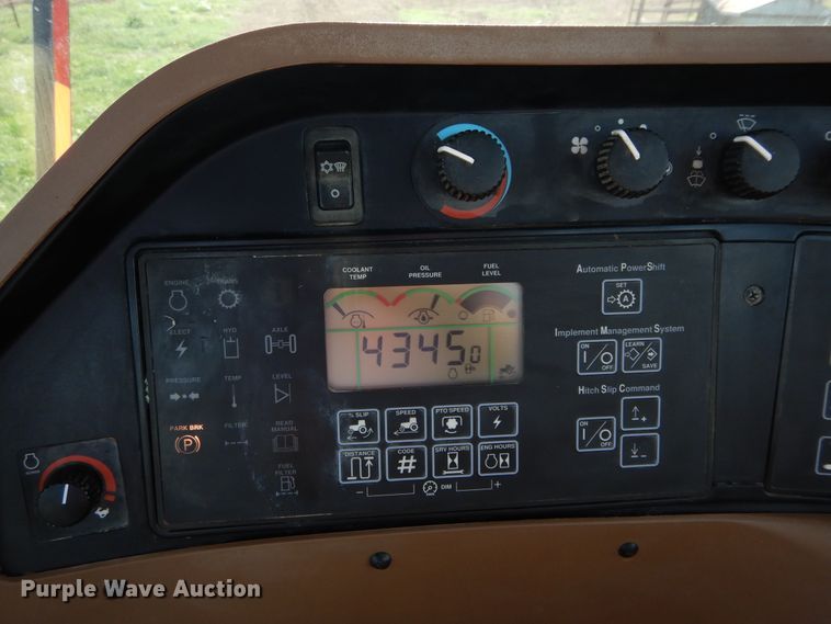 image for item HS9581 2004 John Deere 9220  4WD tractor