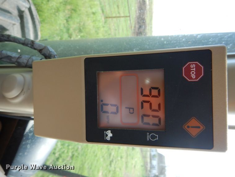 image for item HS9581 2004 John Deere 9220  4WD tractor