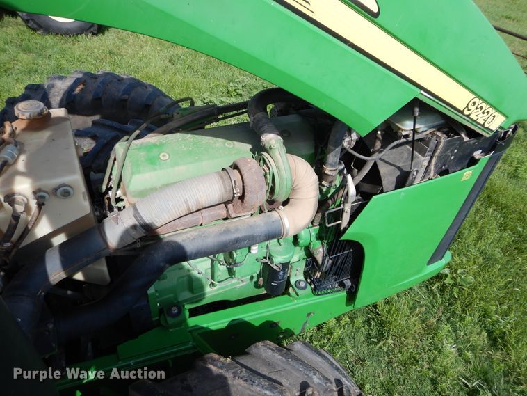 image for item HS9581 2004 John Deere 9220  4WD tractor
