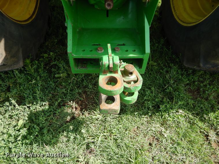 image for item HS9581 2004 John Deere 9220  4WD tractor