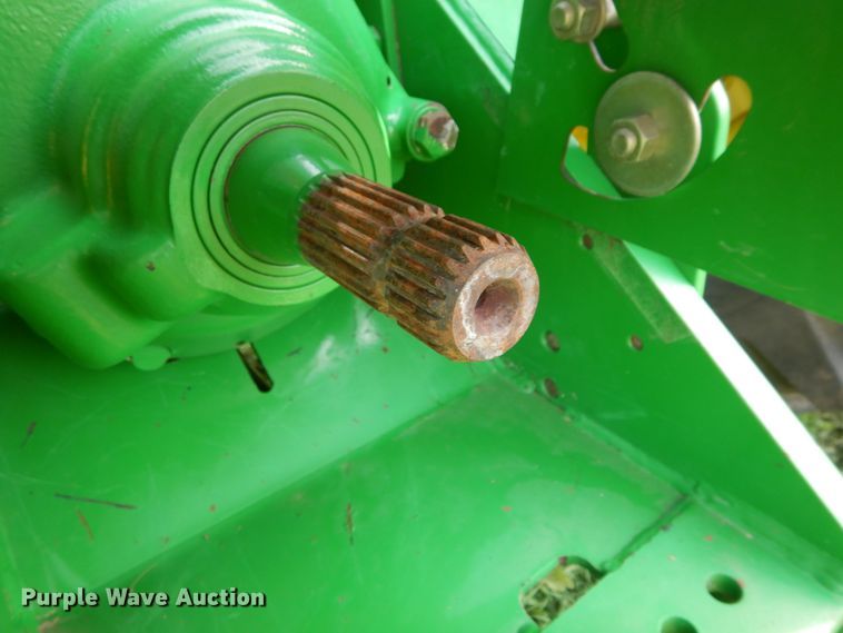 image for item HS9581 2004 John Deere 9220  4WD tractor