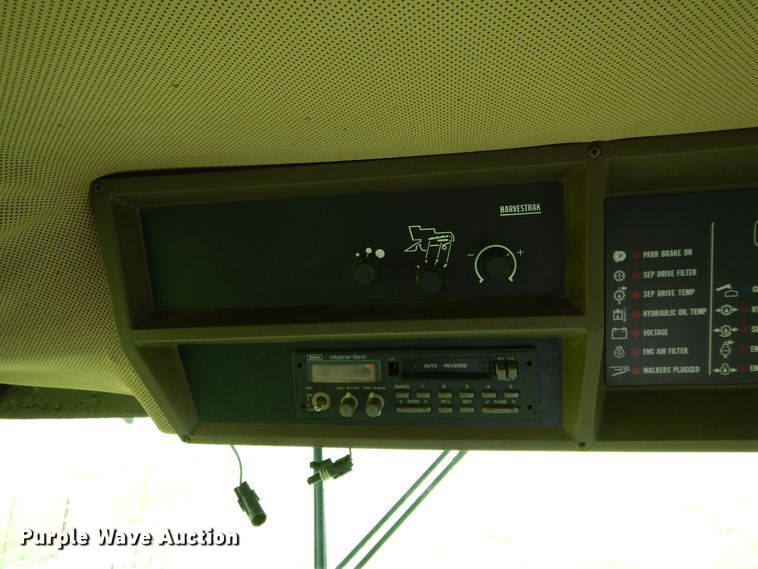 image for item HS9582 1990 John Deere 9600 combine