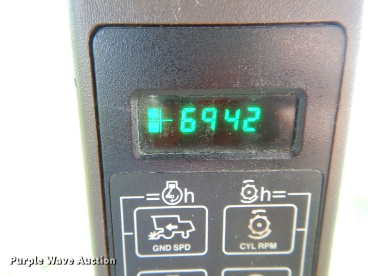 image for item HS9582 1990 John Deere 9600 combine