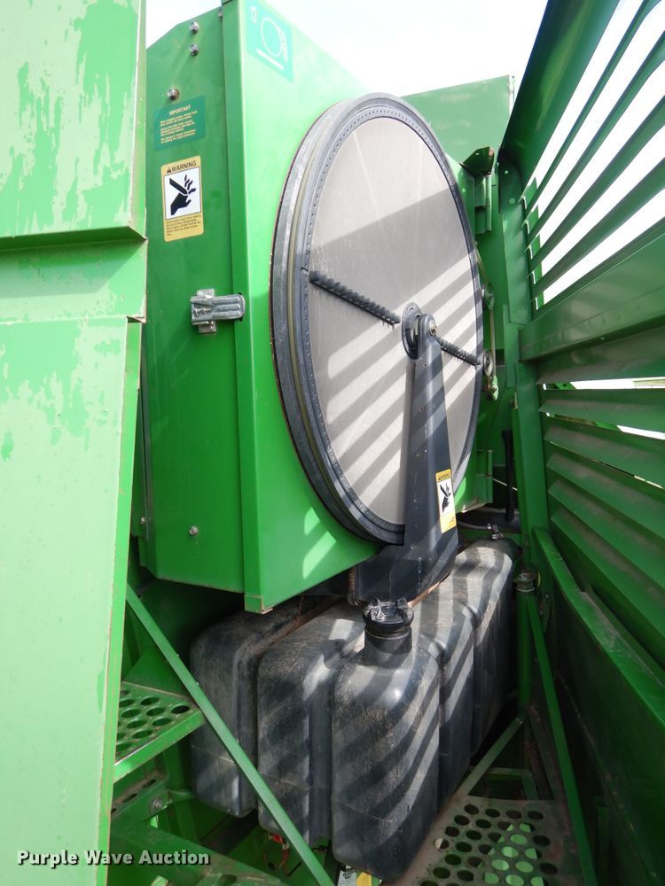 image for item HS9582 1990 John Deere 9600 combine