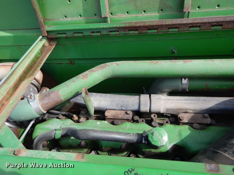 image for item HS9582 1990 John Deere 9600 combine