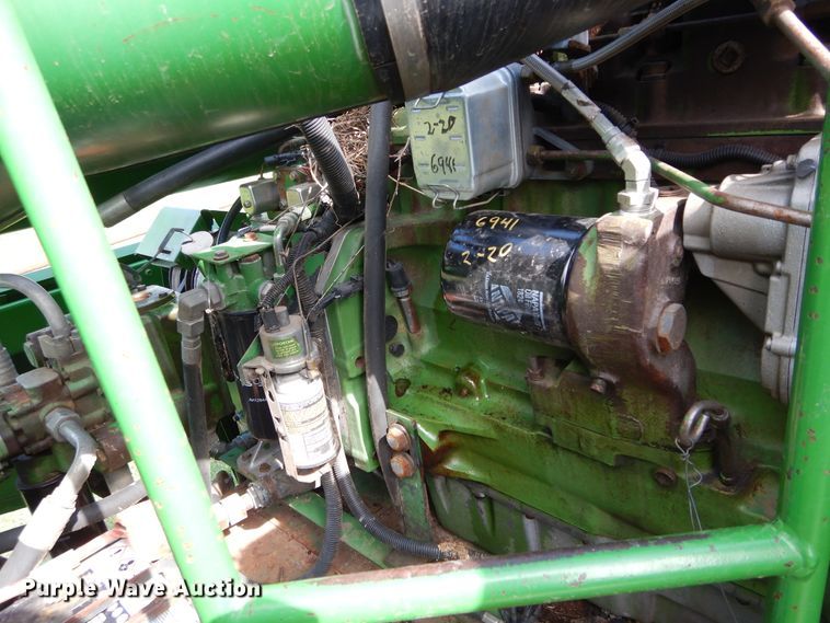 image for item HS9582 1990 John Deere 9600 combine