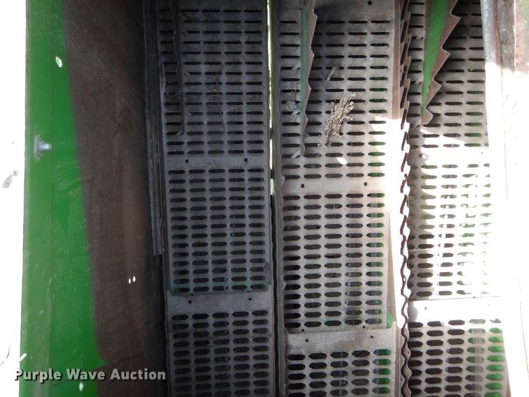 image for item HS9582 1990 John Deere 9600 combine