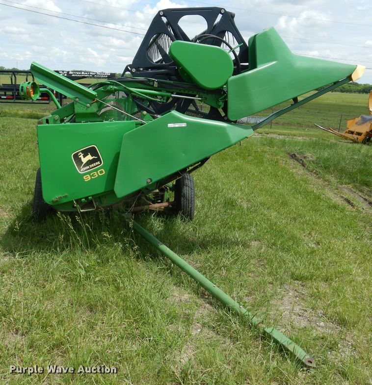 image for item HS9585 1998 John Deere 930  flex head