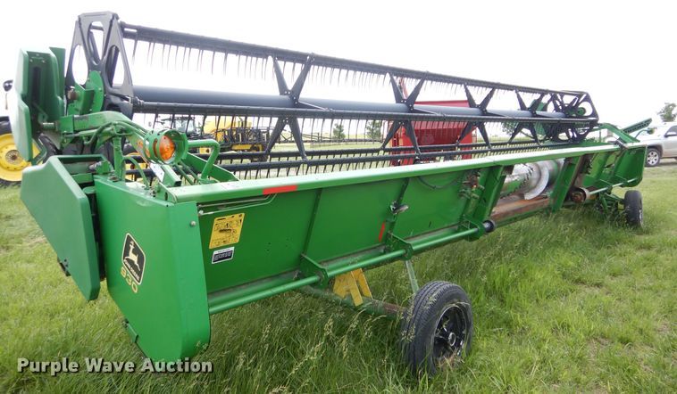 image for item HS9585 1998 John Deere 930  flex head