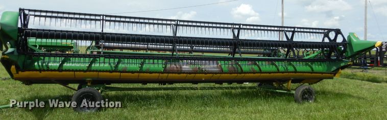 image for item HS9585 1998 John Deere 930  flex head