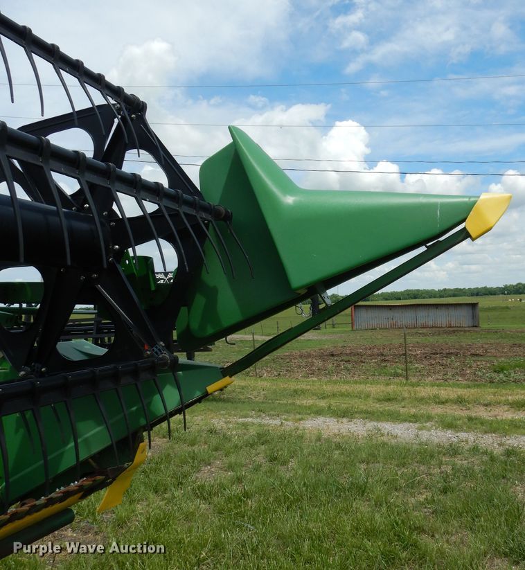 image for item HS9585 1998 John Deere 930  flex head