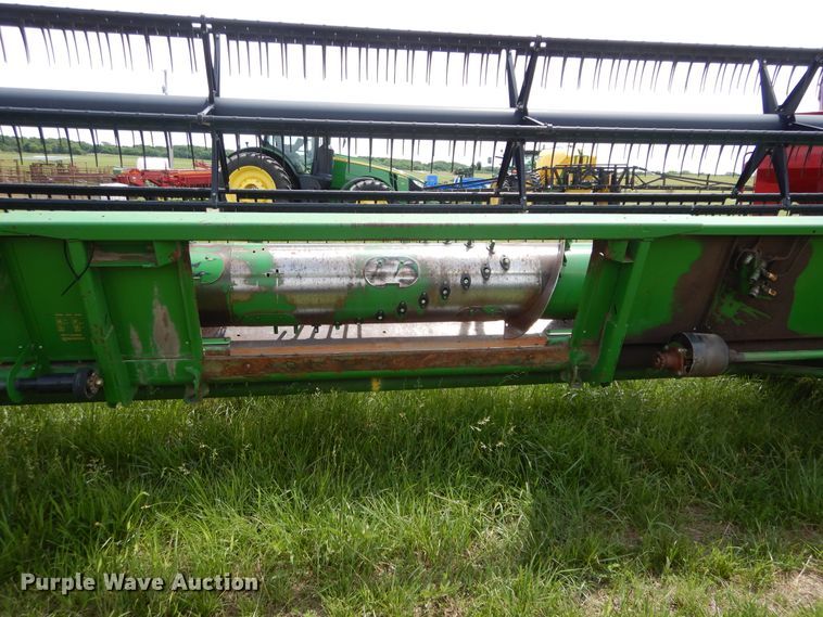 image for item HS9585 1998 John Deere 930  flex head