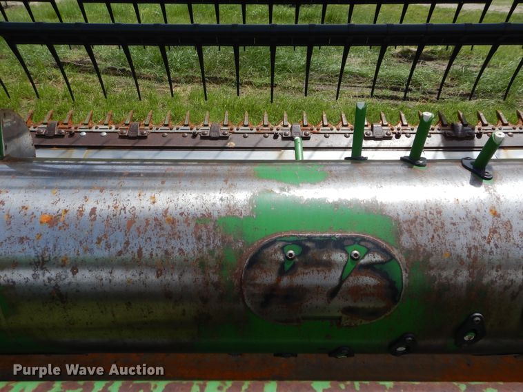 image for item HS9585 1998 John Deere 930  flex head