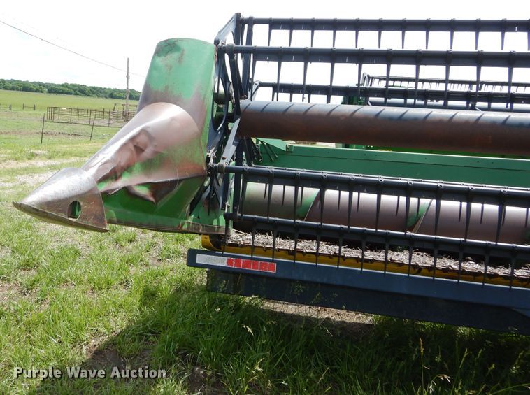 image for item HS9586 1994 John Deere 930 flex head