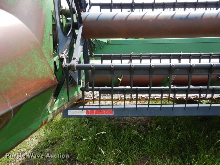 image for item HS9586 1994 John Deere 930 flex head