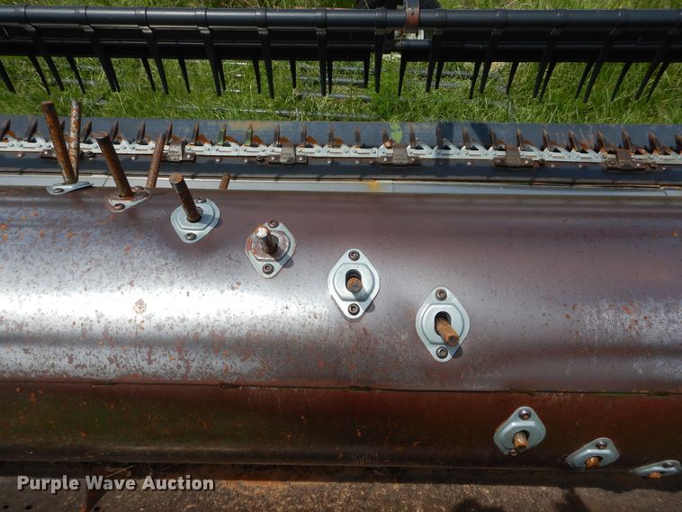 image for item HS9586 1994 John Deere 930 flex head