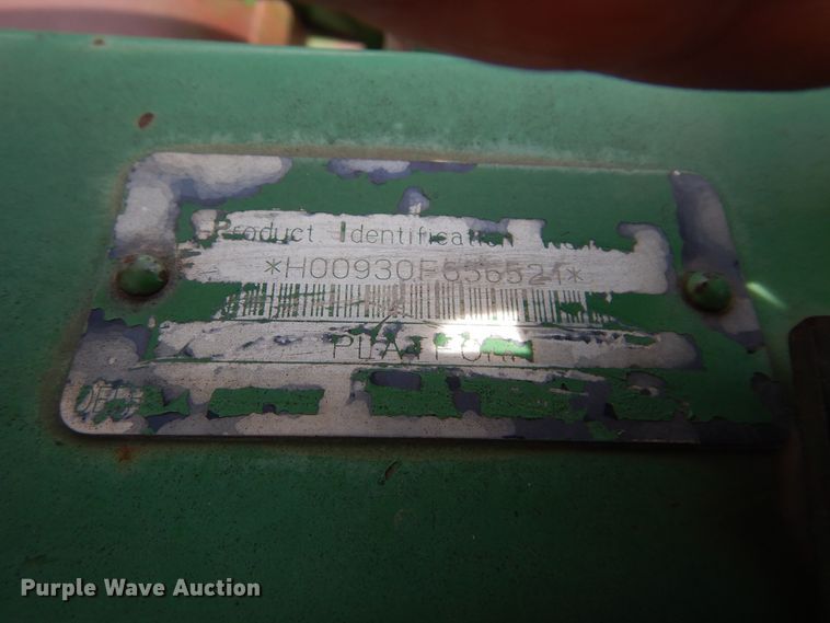 image for item HS9586 1994 John Deere 930 flex head