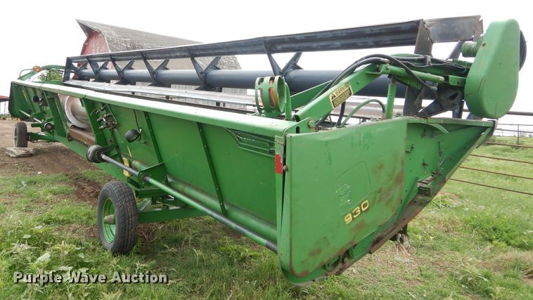 image for item HS9587 1992 John Deere 930 rigid head