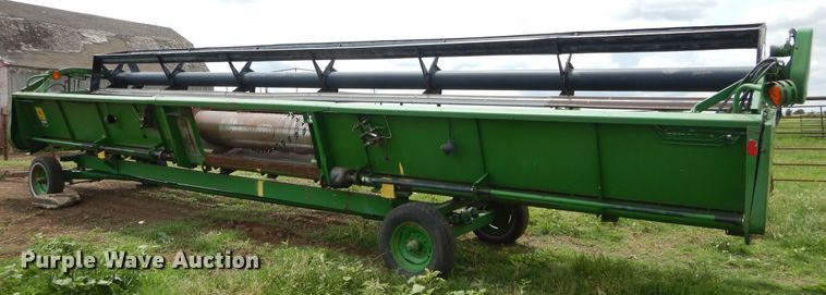 image for item HS9587 1992 John Deere 930 rigid head