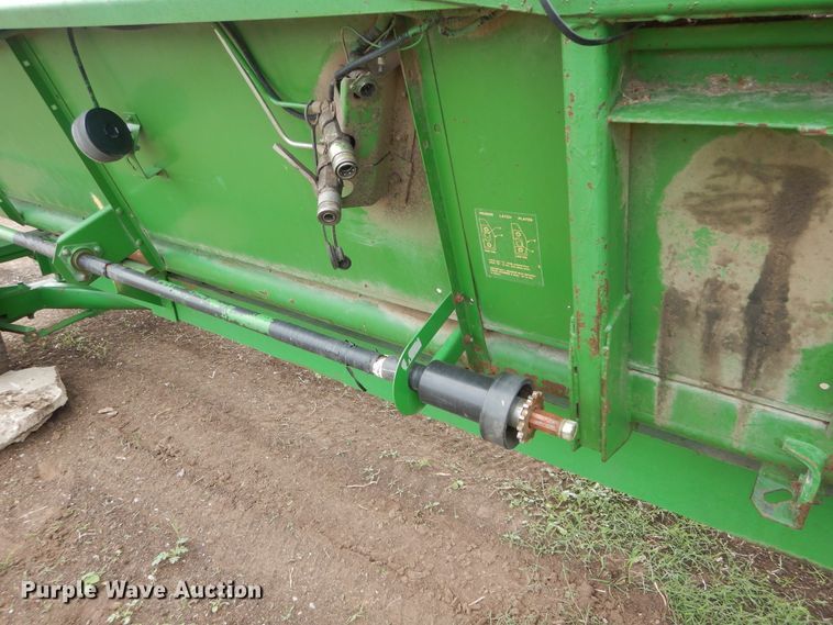 image for item HS9587 1992 John Deere 930 rigid head