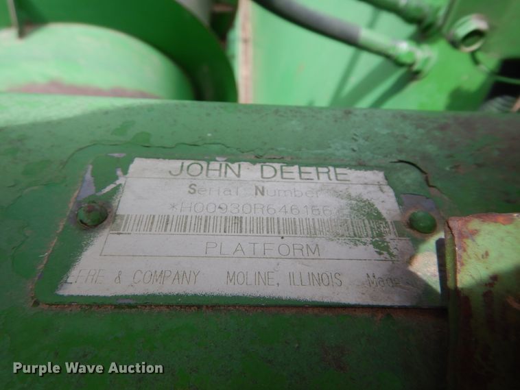 image for item HS9587 1992 John Deere 930 rigid head