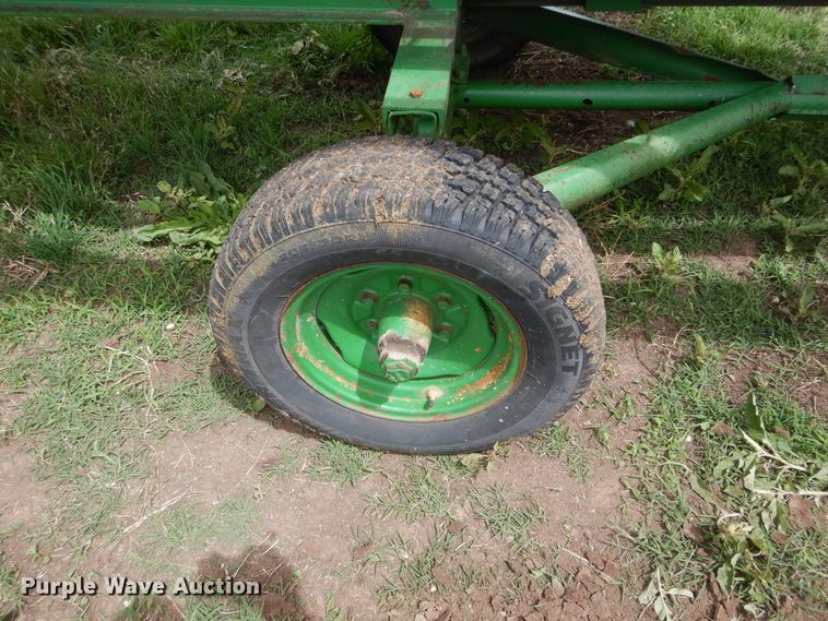 image for item HS9587 1992 John Deere 930 rigid head