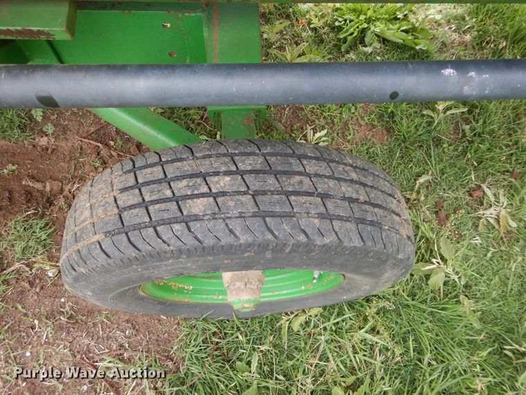 image for item HS9587 1992 John Deere 930 rigid head