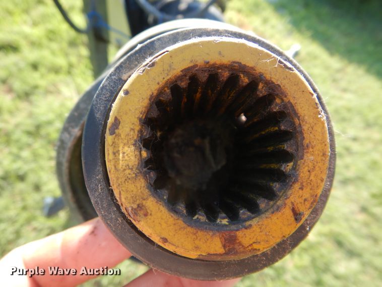 image for item HS9638 2016 Kubota DMC8540T disc mower