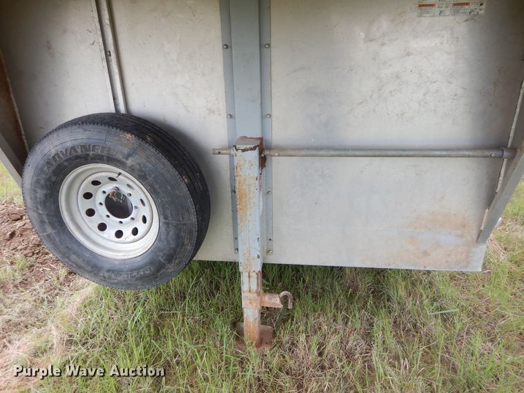 image for item HS9653 2005 Featherlite 8127 livestock trailer