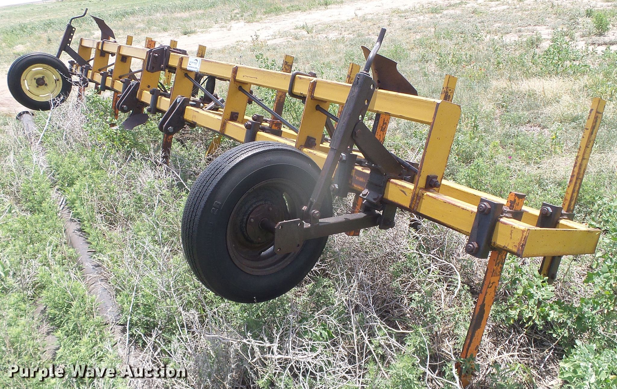 Hamby Toolbar row crop cultivator in Ingalls, KS Item DG0021 sold