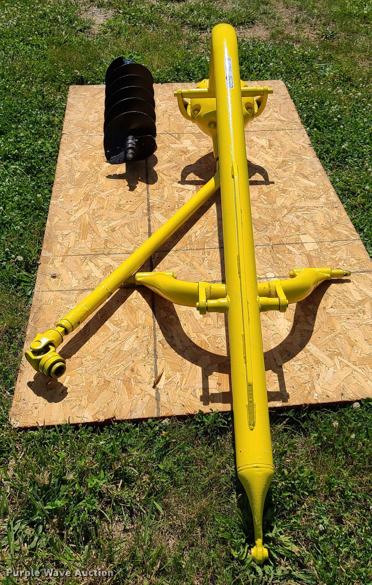Danuser post hole digger in Belton, MO Item GT9057 sold Purple Wave