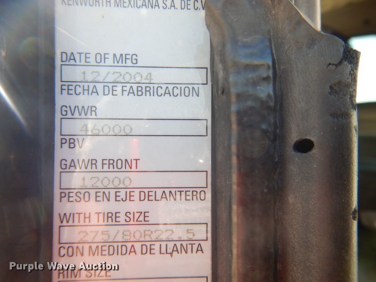 image for item DE5799 2005 Kenworth T600  semi truck