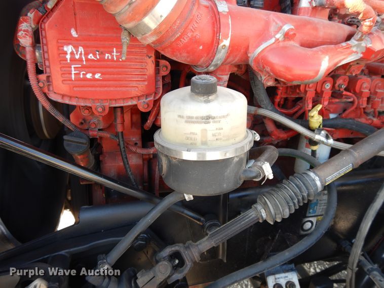 image for item DE5801 2009 Peterbilt 386  semi truck